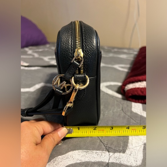 Michael kors crossbody - Picture 6 of 8